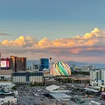 Mgm Signature-33-805 F1 Track & Strip View Balcony